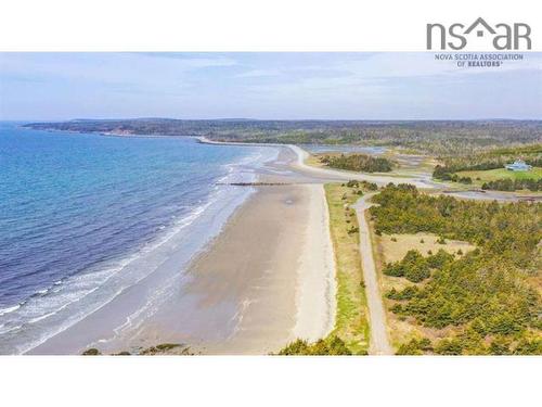 19 Lipkudamoonk Path, Clam Bay, NS 