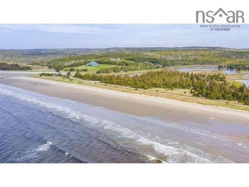 19 Lipkudamoonk Path, Clam Bay, NS 