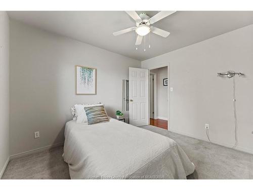 1286 Rendezvous, Windsor, ON - Indoor Photo Showing Bedroom