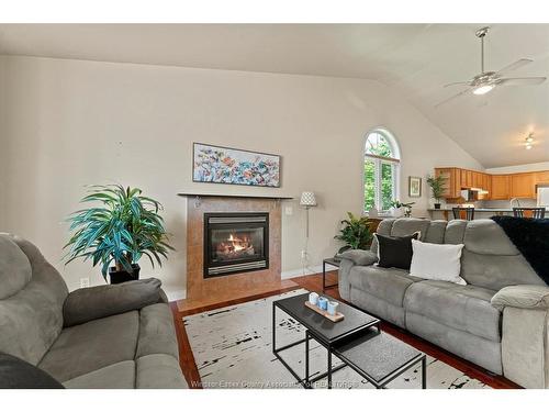 1286 Rendezvous, Windsor, ON - Indoor Photo Showing Living Room With Fireplace