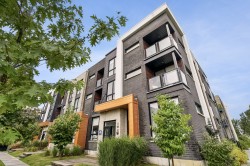 266  - 270 Rue d'Émeraude  Candiac, QC J5R 0S1