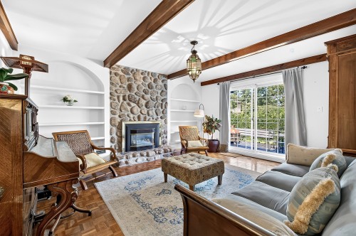 Family Room - 417 Boul. Beaconsfield, Beaconsfield, QC - Indoor Photo Showing Living Room With Fireplace