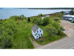 1137 Route 776 Grand Manan, NB E5G 4E9