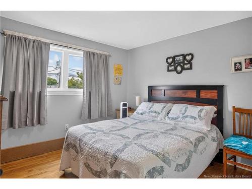 366-368 Beaconsfield Cres, Saint John, NB - Indoor Photo Showing Bedroom