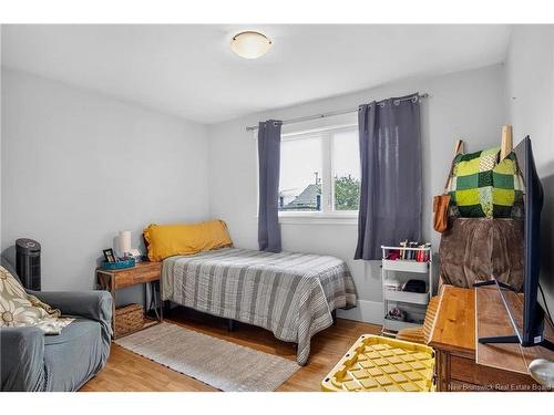 366-368 Beaconsfield Cres, Saint John, NB - Indoor Photo Showing Bedroom