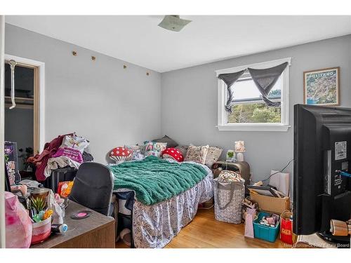 366-368 Beaconsfield Cres, Saint John, NB - Indoor Photo Showing Bedroom