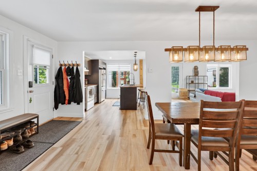 Dining Room - 234  - 236 Rue Ambroise-Dearden, Windsor, QC - Indoor Photo Showing Dining Room