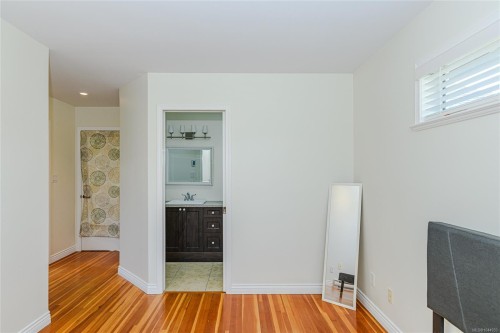 129 Moss St, Victoria, BC 