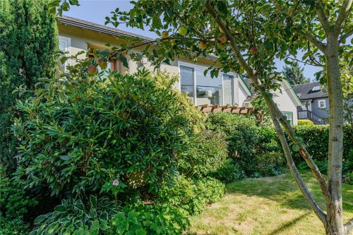 129 Moss St, Victoria, BC 