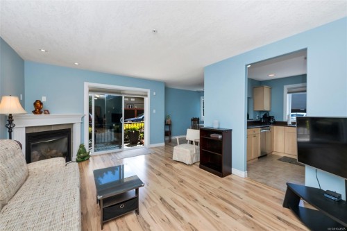 #106-650 Dobson Rd, Duncan, BC - Indoor Photo Showing Living Room With Fireplace
