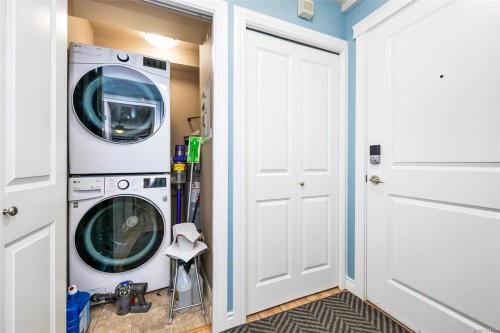 #106-650 Dobson Rd, Duncan, BC - Indoor Photo Showing Laundry Room