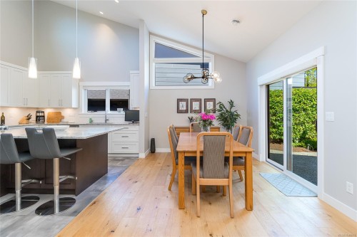 3845 Glen Oaks Dr, Nanaimo, BC 