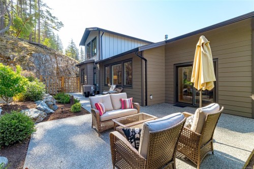 3845 Glen Oaks Dr, Nanaimo, BC 