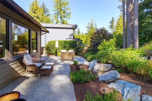 3845 Glen Oaks Dr, Nanaimo, BC 
