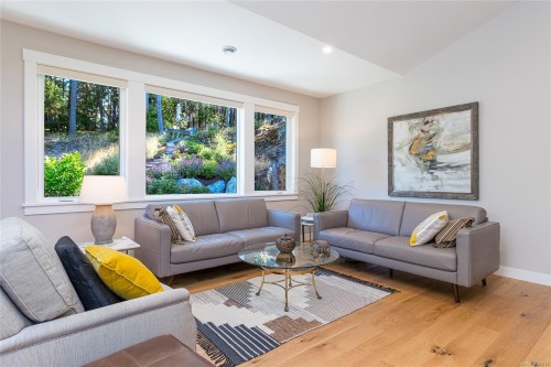 3845 Glen Oaks Dr, Nanaimo, BC 