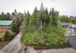 1391 Victoria Rd Ucluelet, BC V0R 3A0