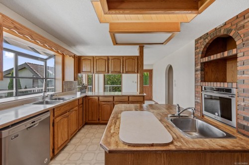 513 Ash St, Campbell River, BC 