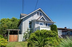 236 Crease Ave Saanich, BC V8Z 1S9