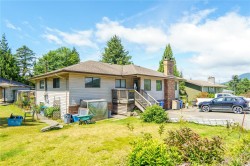 269 Matterson Dr Ucluelet, BC V0R 3A0