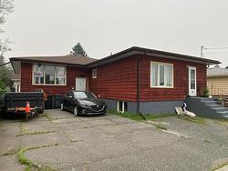 218 Powley Street Thunder Bay, ON P7A 2K9