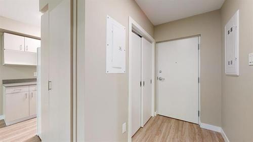 537 Ellice Ave, Winnipeg, MB - Indoor Photo Showing Other Room