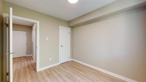 537 Ellice Ave, Winnipeg, MB - Indoor Photo Showing Other Room