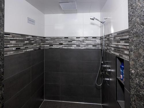 2422 Broadway Ave, Thunder Bay, ON - Indoor Photo Showing Other Room