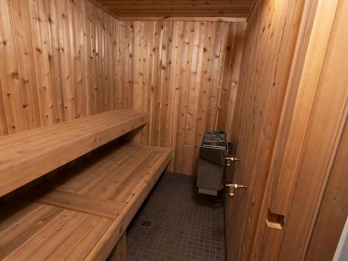 2422 Broadway Ave, Thunder Bay, ON - Indoor Photo Showing Other Room