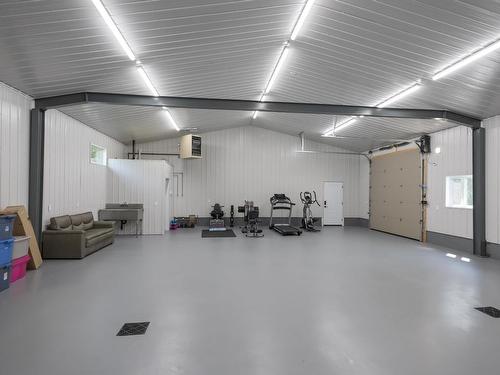 2422 Broadway Ave, Thunder Bay, ON - Indoor