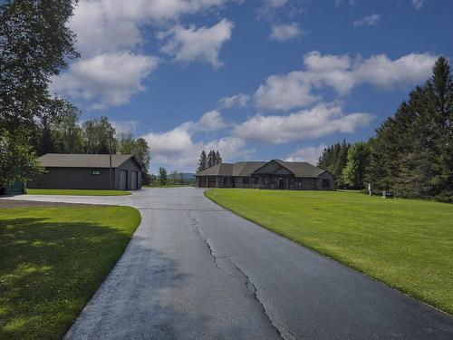 2422 Broadway Ave, Thunder Bay, ON - Outdoor