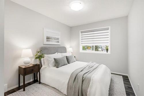 220 Thorn Dr, Winnipeg, MB - Indoor Photo Showing Bedroom