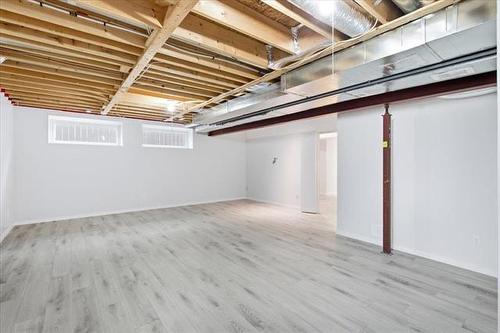 220 Thorn Dr, Winnipeg, MB - Indoor Photo Showing Basement