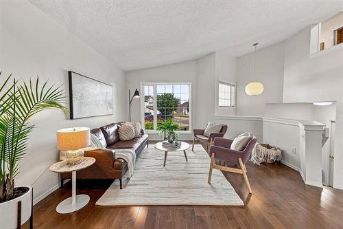 30 Wingate Crt, Winnipeg, MB - Indoor Photo Showing Living Room
