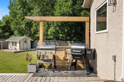 30 Wingate Crt, Winnipeg, MB - Outdoor With Deck Patio Veranda