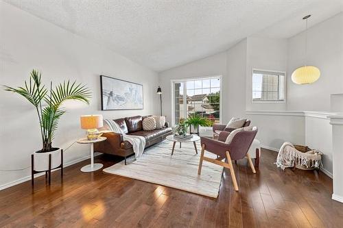 30 Wingate Crt, Winnipeg, MB - Indoor Photo Showing Living Room