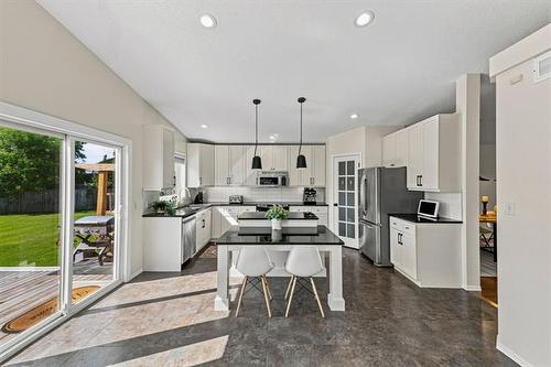 30 Wingate Crt, Winnipeg, MB - Indoor Photo Showing Other Room