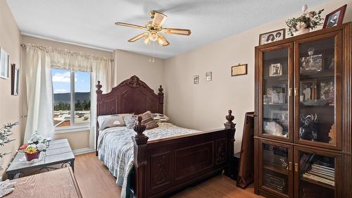 107-3815 Brown Road, West Kelowna, BC - Indoor Photo Showing Bedroom