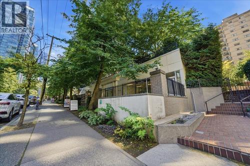 1338 Alberni Street, Vancouver, BC 