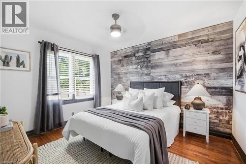 47 Brucedale Avenue E, Hamilton, ON - Indoor Photo Showing Bedroom