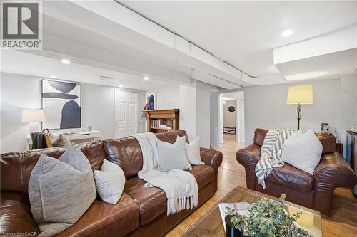 47 Brucedale Avenue E, Hamilton, ON - Indoor Photo Showing Living Room
