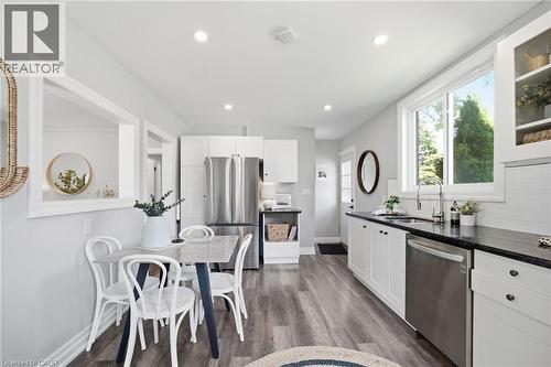 47 Brucedale Avenue E, Hamilton, ON - Indoor Photo Showing Other Room
