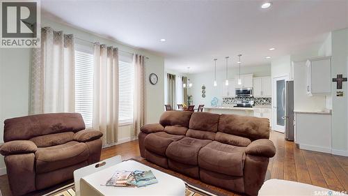 2632 Makowsky Crescent, Regina, SK - Indoor Photo Showing Living Room