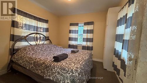 UPPER - 279 CHARLOTTE STREET , Central Elgin (Port Stanley), Ontario N5L 1A8 4