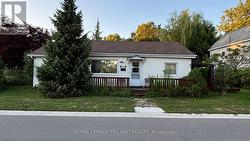 389 FRONT STREET Central Elgin (Port Stanley), ON N5L 1G2