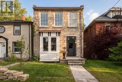 7 WATERLOO AVENUE Guelph (Downtown), ON N1H 3H2