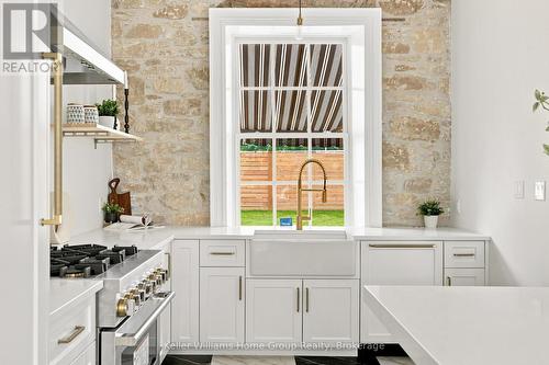 7 Waterloo Avenue, Guelph (Downtown), ON - Indoor