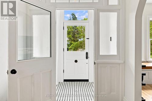 7 Waterloo Avenue, Guelph (Downtown), ON - Indoor Photo Showing Other Room