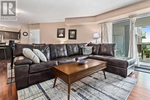 201 - 60 FAIRFAX CRESCENT , Toronto, Ontario M1L 0E1 5