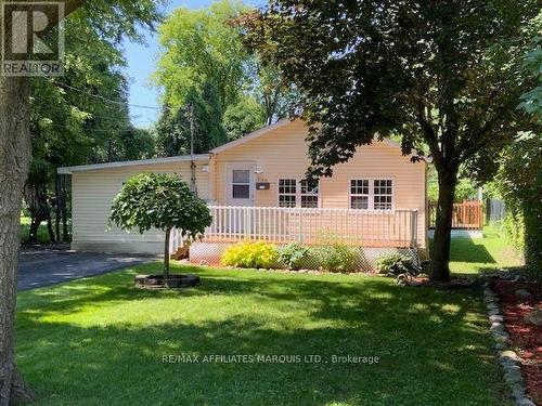 936 GLOUCESTER STREET N  Cornwall, ON K6H 3W5