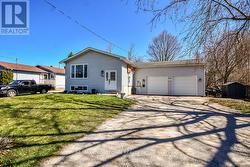 461 BARNES AVENUE Tay, ON L0K 1R0